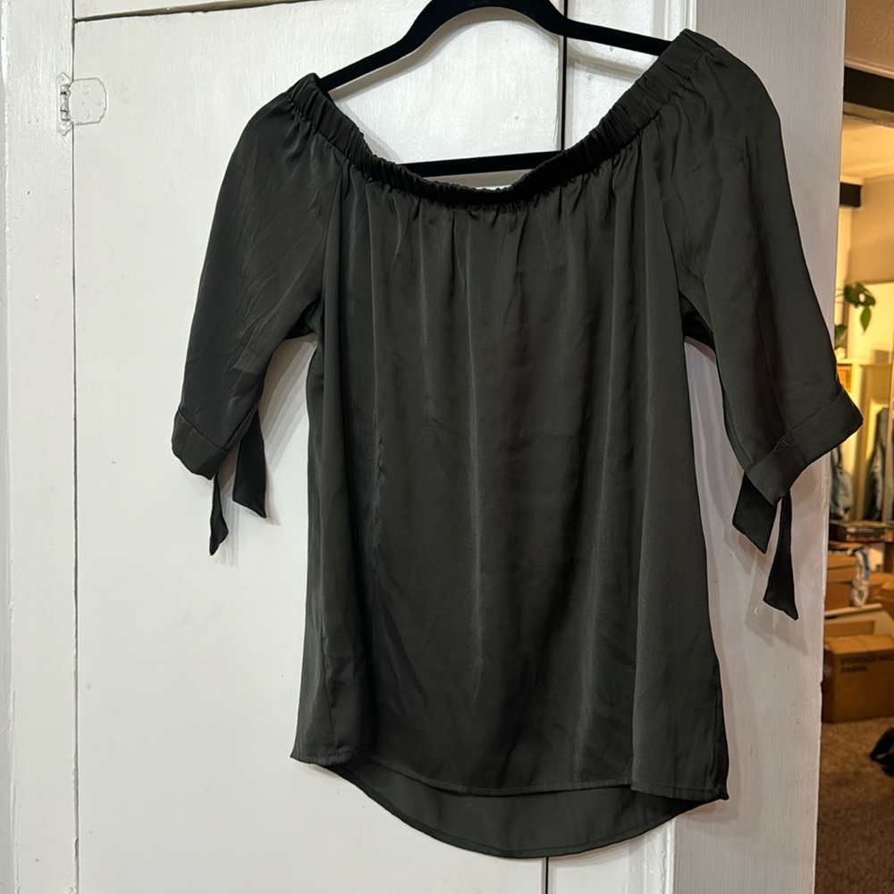 Women’s Dark Green Off-Shoulder Top